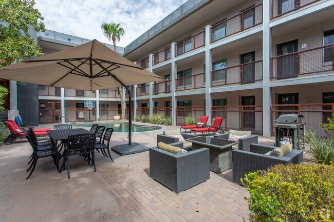 The Flats at Julian Drew Block