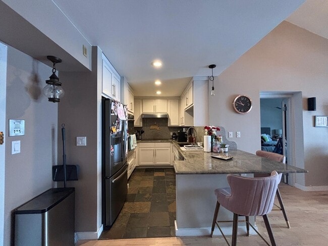 Photo - 160 Commandants Wy Unit 404