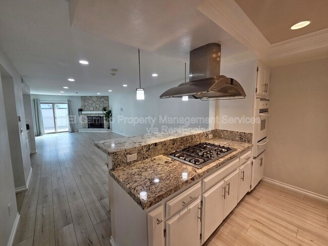 Building Photo - 2520 Graham Ave