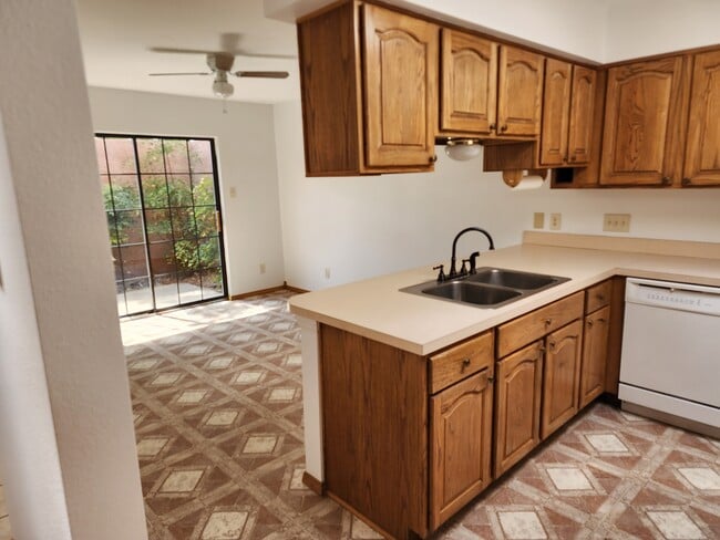 Photo - 1623 S Main St