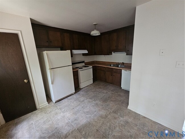 Photo - 2301 Ives Ln