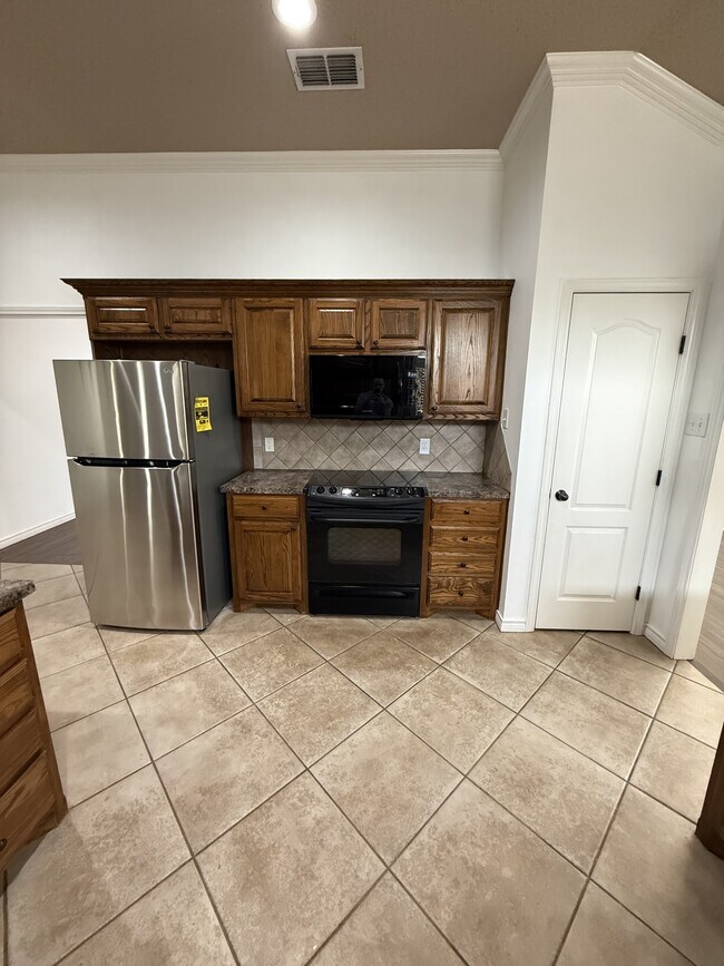 Photo - 5901 101st St