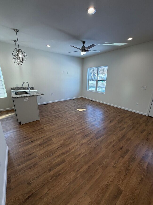 Photo - 3 Bedroom | 2 Bathroom | 1 Car Garage | Springfield MO!