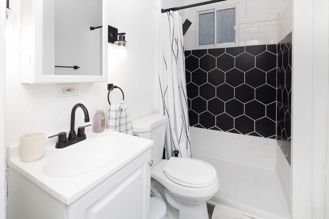 Photo - 41 Maplewood Ave