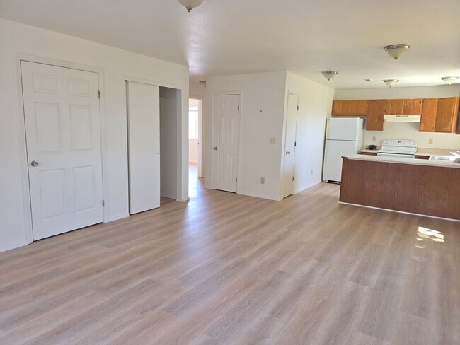 Photo - 1033 Pacific Ave Unidad #4