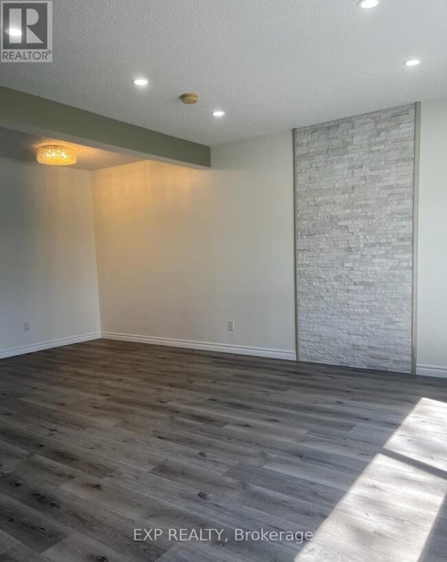 Photo - 135 Belmont Dr