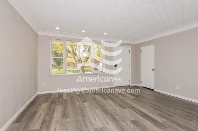 Photo - 26 Moorland Dr