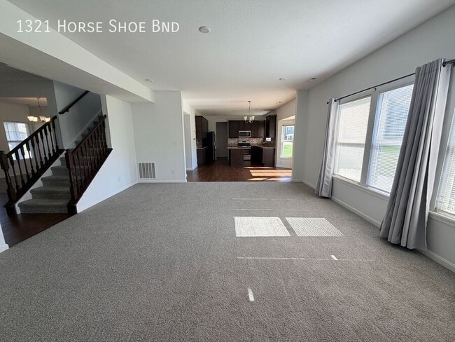 Photo - 1321 Horse Shoe Bnd