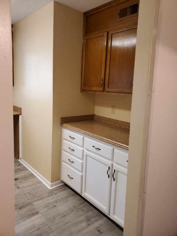 Photo - 2322 Colony Dr SW