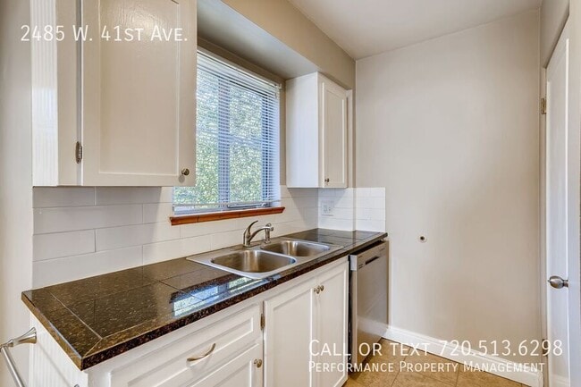 Photo - 2485 W 41st Ave