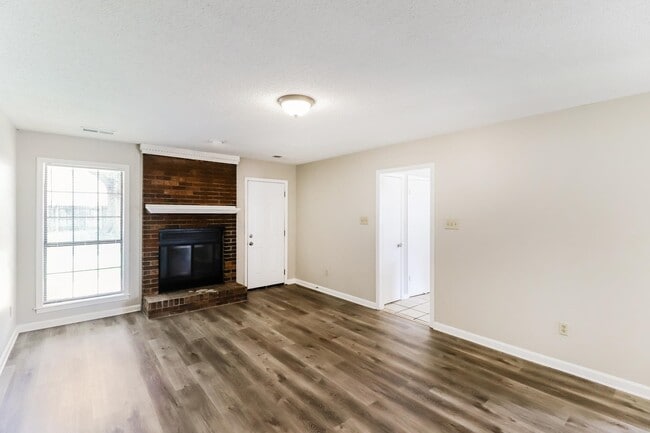 Photo - 7146 Butternut Dr