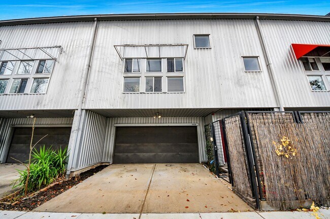 Photo - 1428 Bailey St