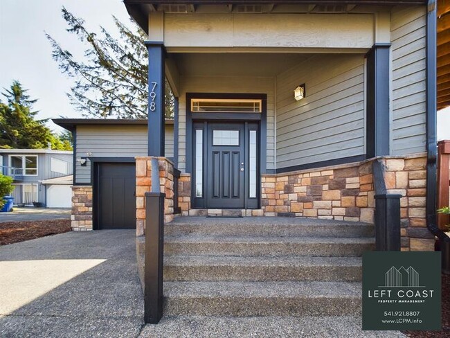 Photo - 798 SE 37th Ct