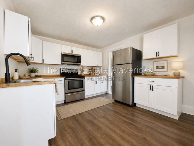 Photo - 404 N Seminole Dr