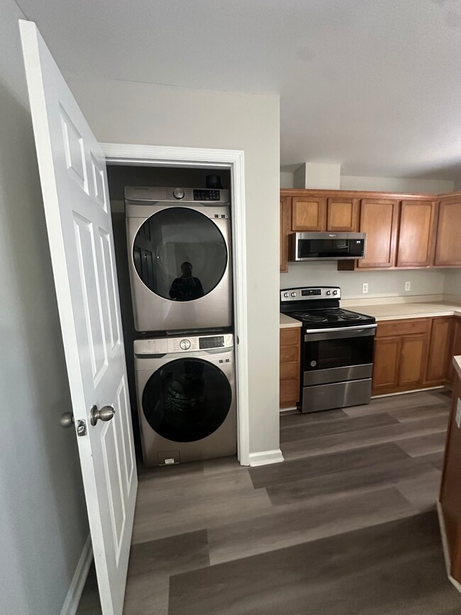 Photo - 1212 Superior Pointe Pl