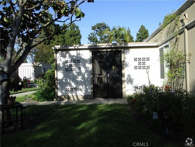 Building Photo - 348 Avenida Sevilla Rental