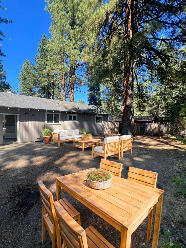 Photo - 3380 Janet Dr