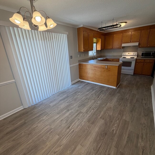 Photo - 2345 Vineyard Dr