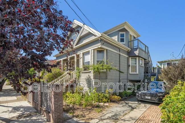 Building Photo - 720 44th St Rental