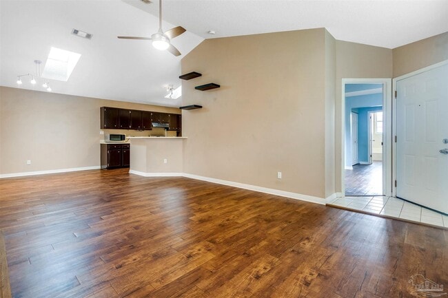 Photo - 2060 Cambridge Cir