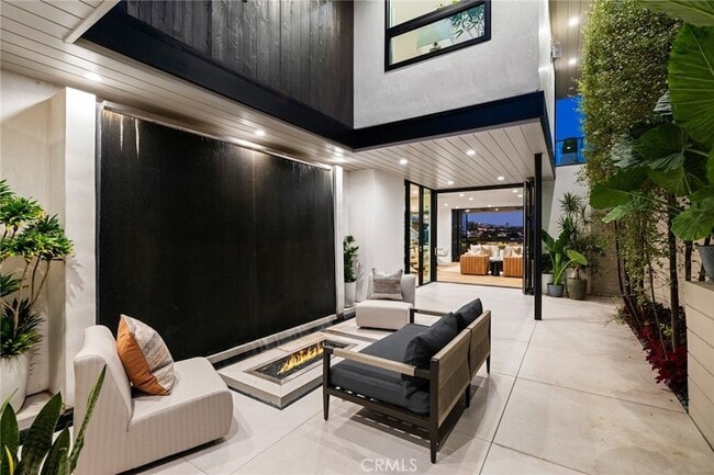 Photo - 504 Hazel Dr