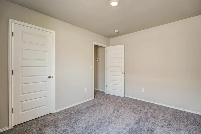 Photo - 11628 NW 95th St