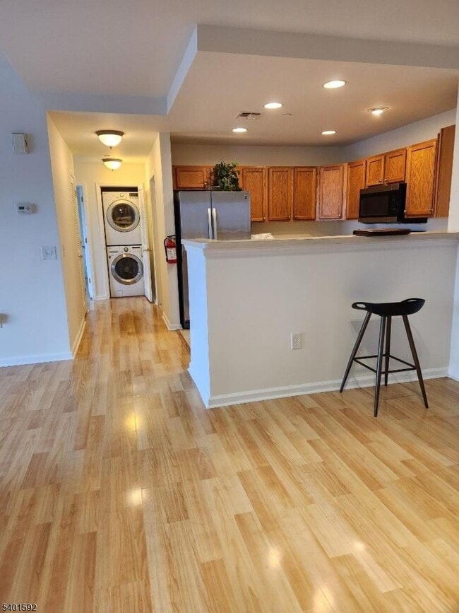 Photo - 358 Rector St Unit 705