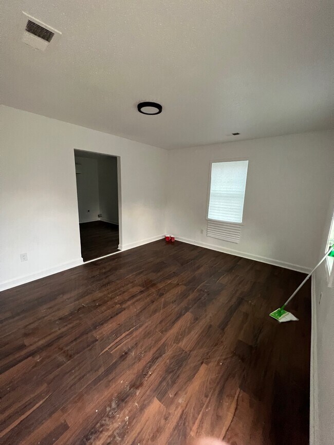 Photo - 388 Fitzgerald Dr