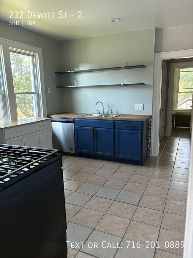 Photo - 232 Dewitt St Unit 2