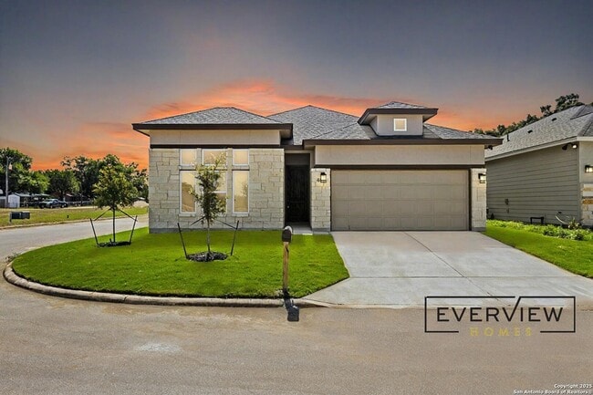 Photo - 406 Park Cir