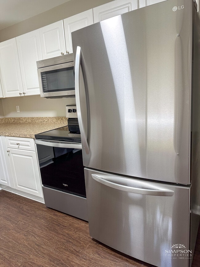 Photo - 408 Spring Hill Rd