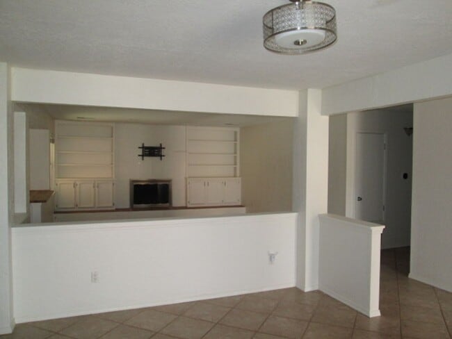 Photo - Desireable NE Heights