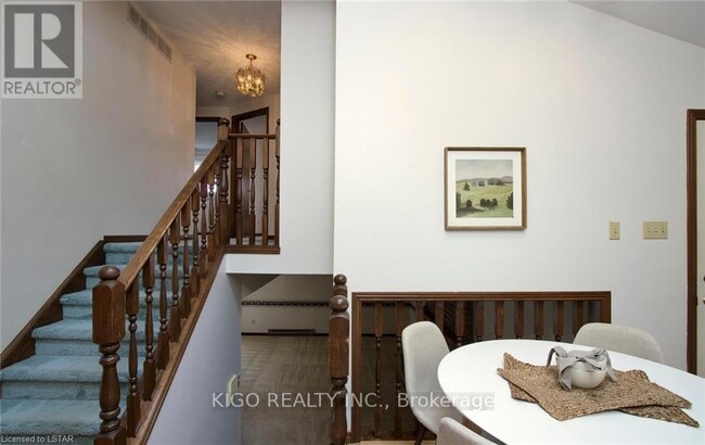 Photo - 15 Wyndham Crescent