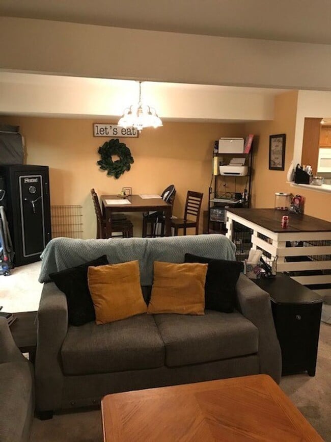 Photo - 334 Arkel Way