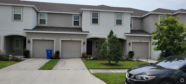Building Photo - 7025 Grand Elm Dr Rental