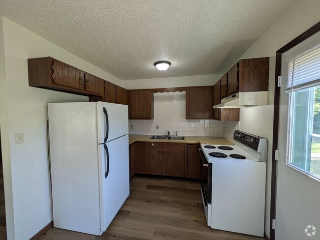 Building Photo - The Madison Duplex Unit 937 Rental