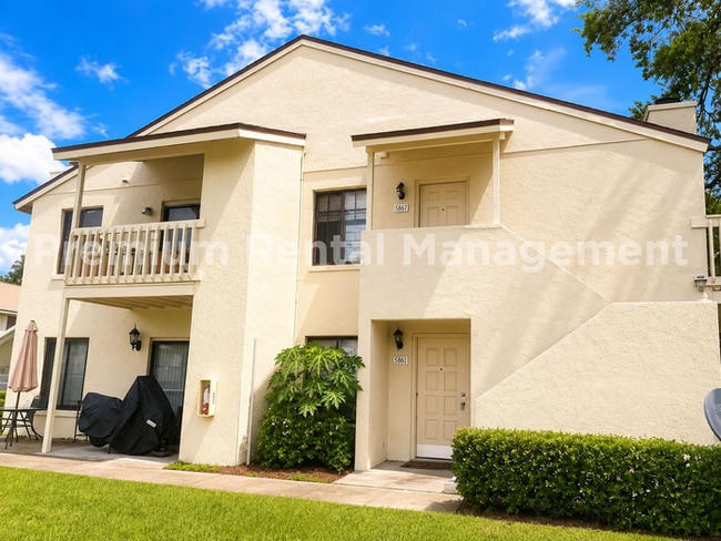 Building Photo - Spacious 2 bedroom on the first level