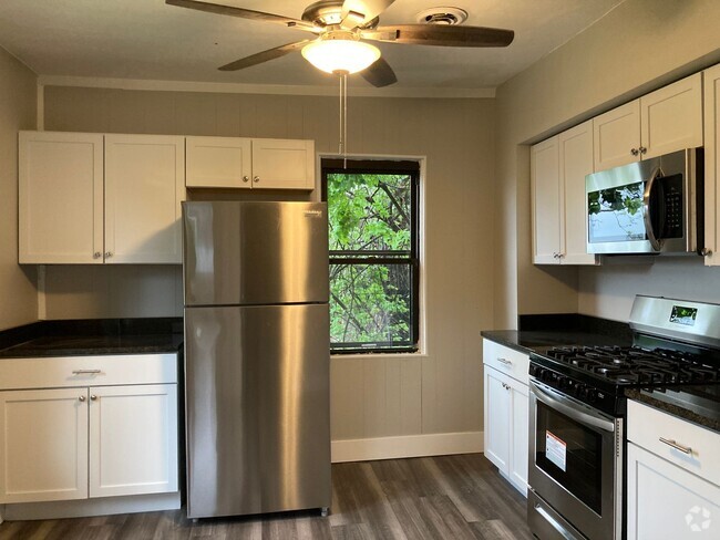 Building Photo - 2853 Louisiana Ave Unit 2 Rental