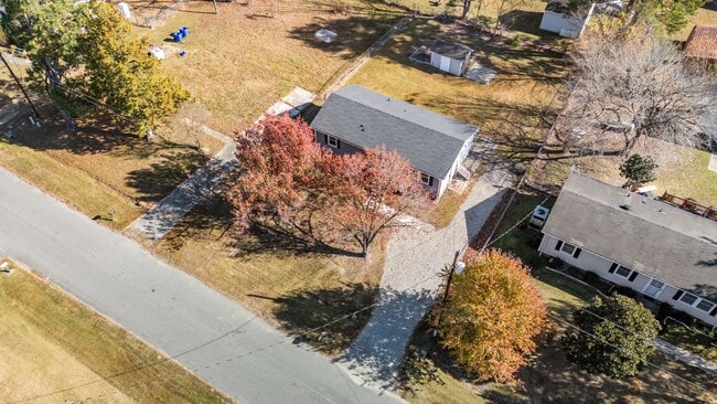 Photo - 114 Arrowood Dr