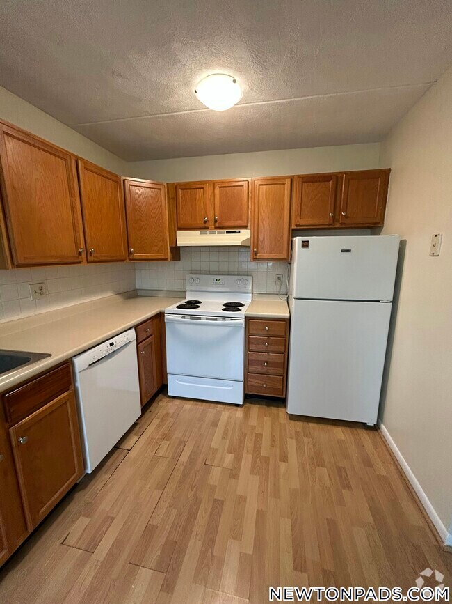 Building Photo - 175 Adams St Unit 26 Rental
