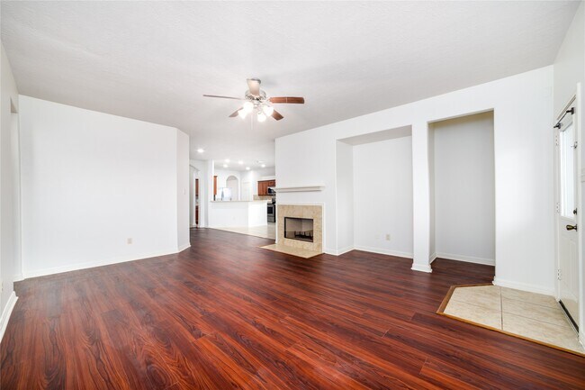 Photo - 16727 Great Oaks Glen Dr