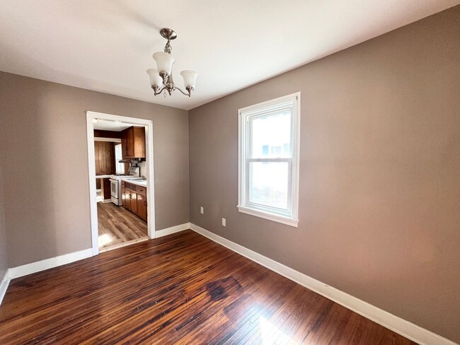 Photo - 1100 W Williams Cir