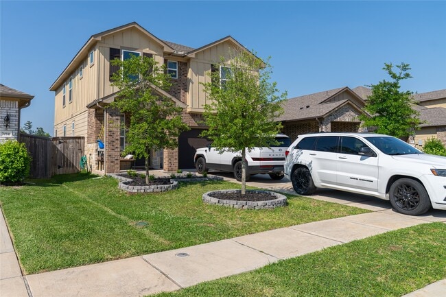 Photo - 7010 Silverleaf Oak St