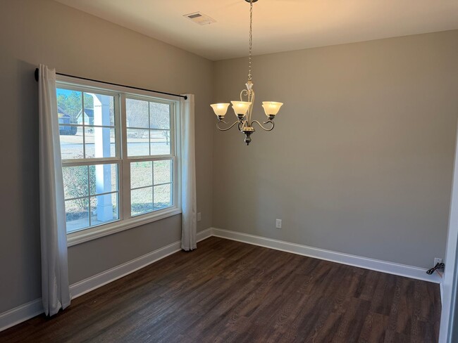 Photo - Charming 4 Bedroom Home in East Point of Opelika