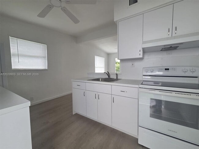 Photo - 3470 Frow Ave