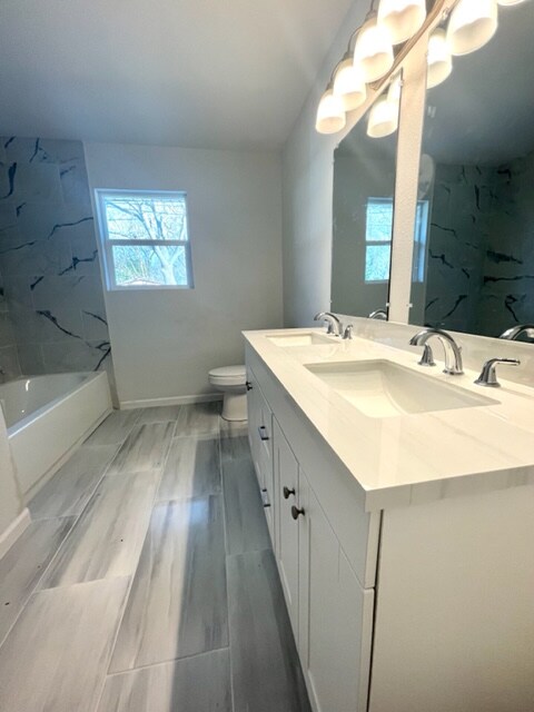 Photo - 913 Susan St