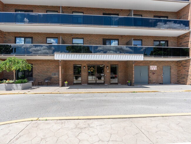 Photo - 131 Maxwell St