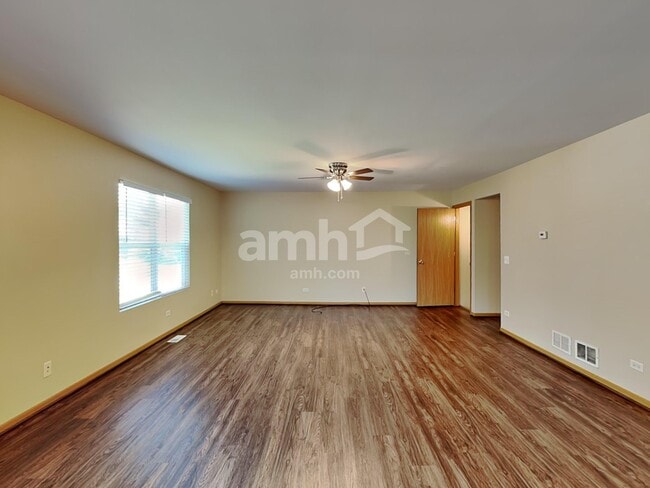 Photo - 329 Verbena Ln