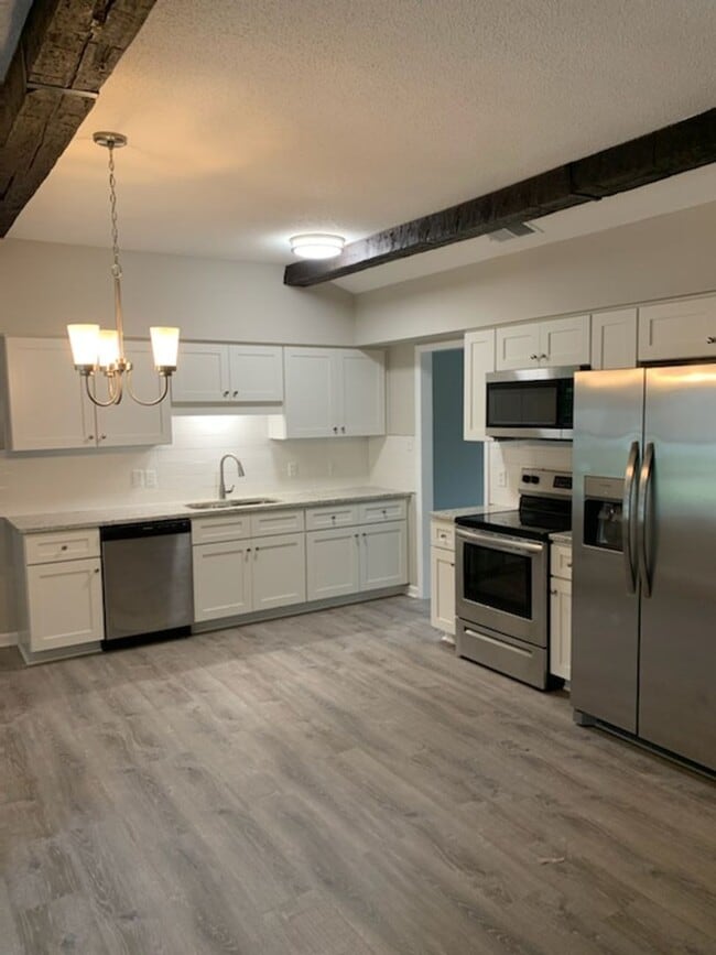 Photo - Quiet neighborhood