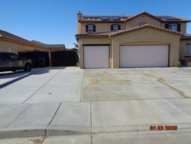 Photo - Spacious 4 Bedroom with RV Access in Rosamond